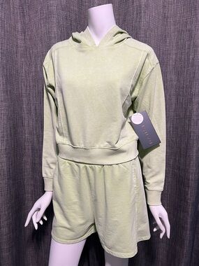 DANSKIN Seedling Green  Coastal Long Sleeve Hoodie & Short Set Small(4-6) NWT